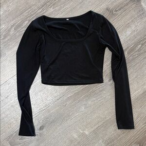 Elegant Black Long Sleeve Crop Top